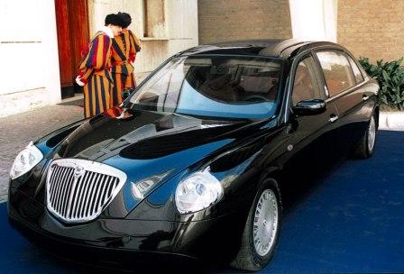 regalata dall avv. agnelli il 24 dicembre 1999 a s.s. giovanni paolo ii per celebrare i 100 anni della fiat.jpg