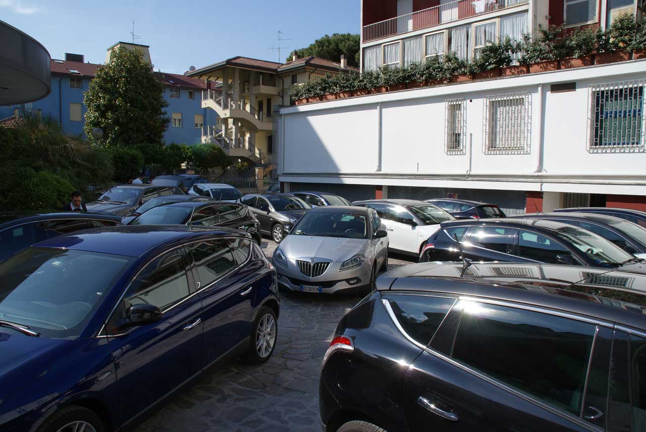 parkplatz.jpg