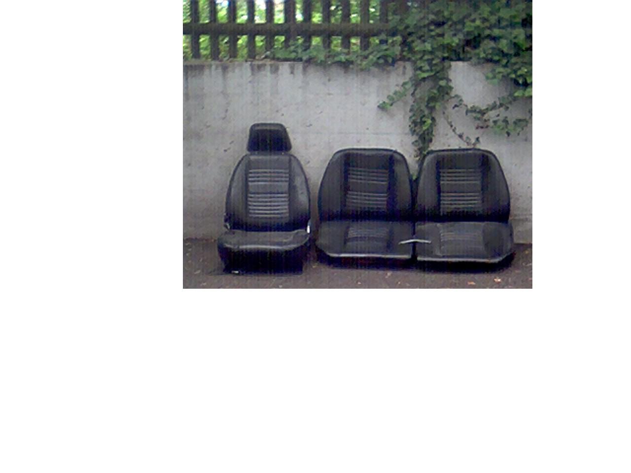 rucksitze  l +  r 2 teilig schwarz + beifahrersitz.jpg