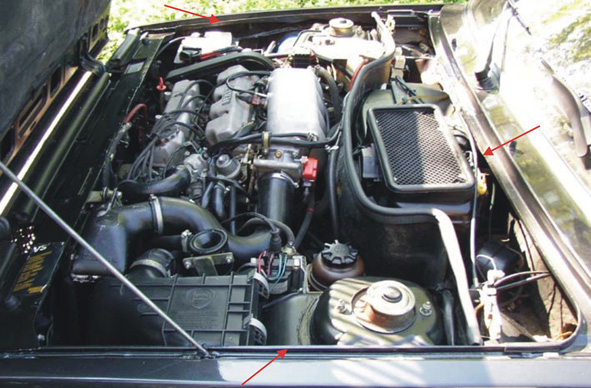 ns-vano motore con frecce-web.jpg