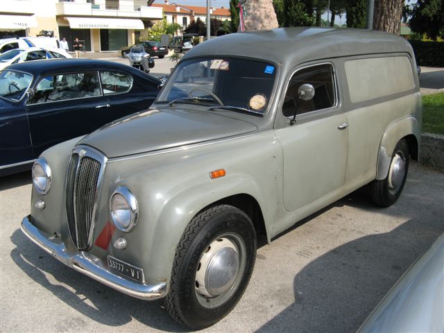 1 appia furgonetta ant..jpg