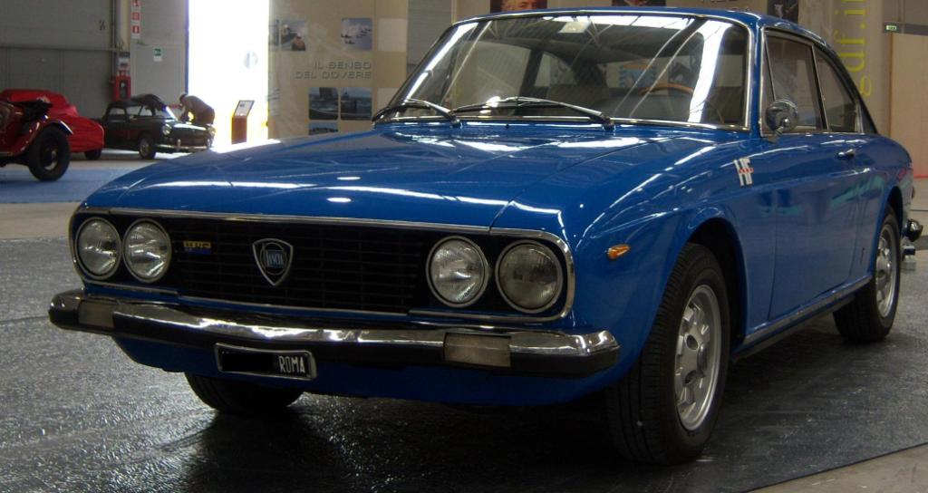 lancia 2000 a fuoriserie.jpg