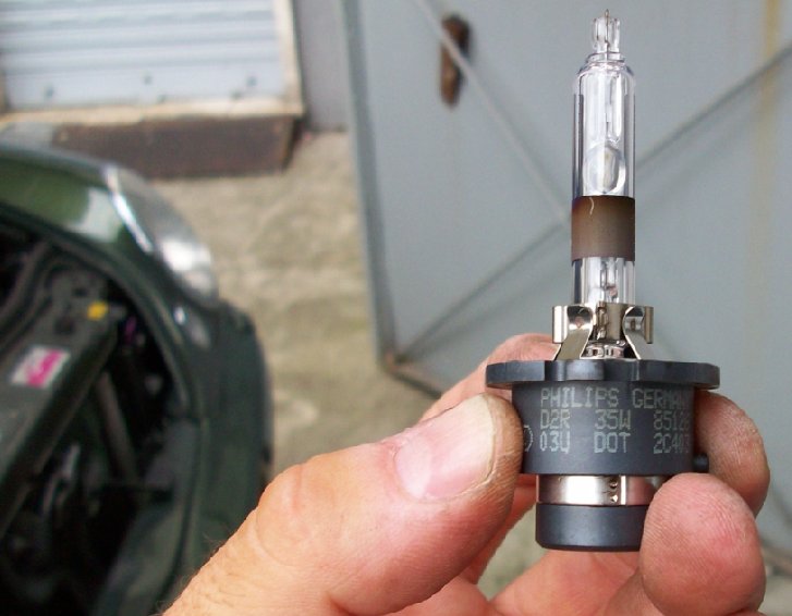 xenon d2r philips.jpg