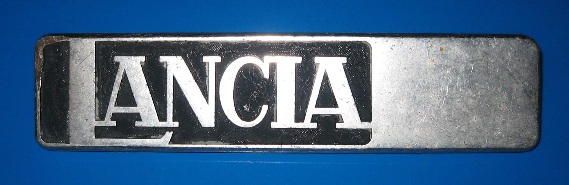targhetta lancia 3 serie.jpg