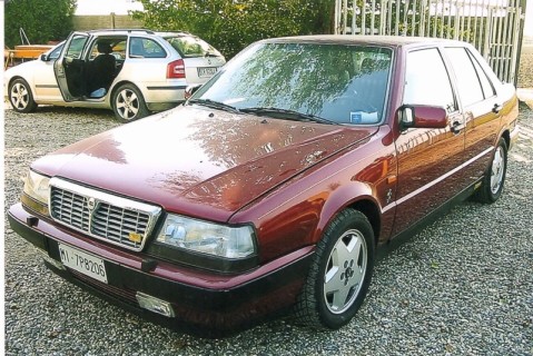 lancia thema.jpg