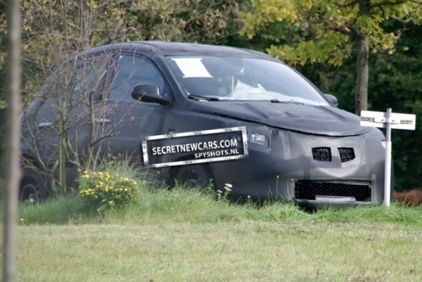 lancia ypsilon 2011 foto spia 2.jpg