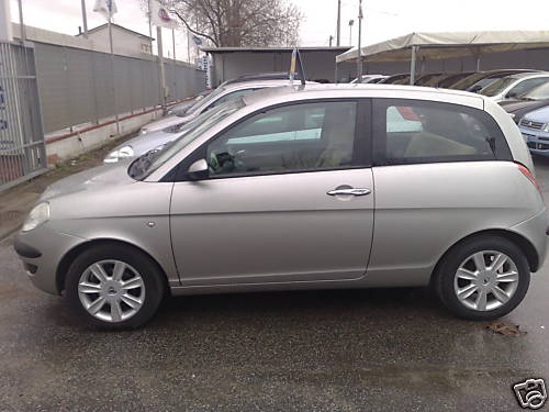 ypsilon.jpg