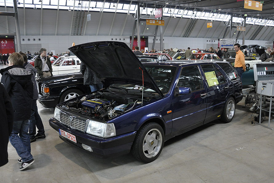 retro-classics-2010-privatmarkt-c890x594-ffffff-c-7a8de61c-314763.jpg