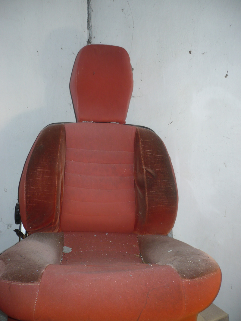 sedili-beta-rossi-front.jpg