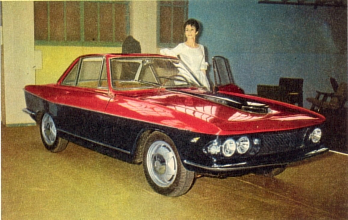 01 mystery car.jpg