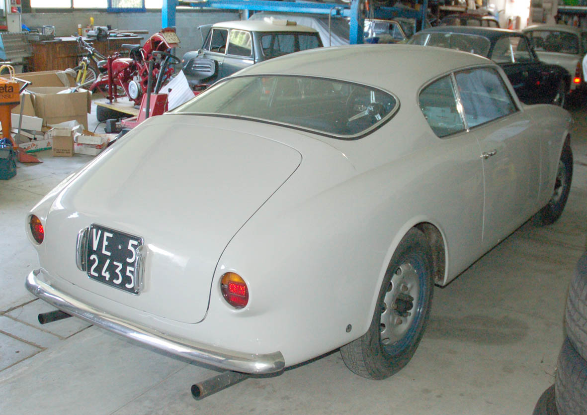 aurelia b20 strana 4.jpg
