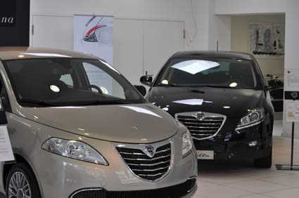 new_ypsilon_02.jpg