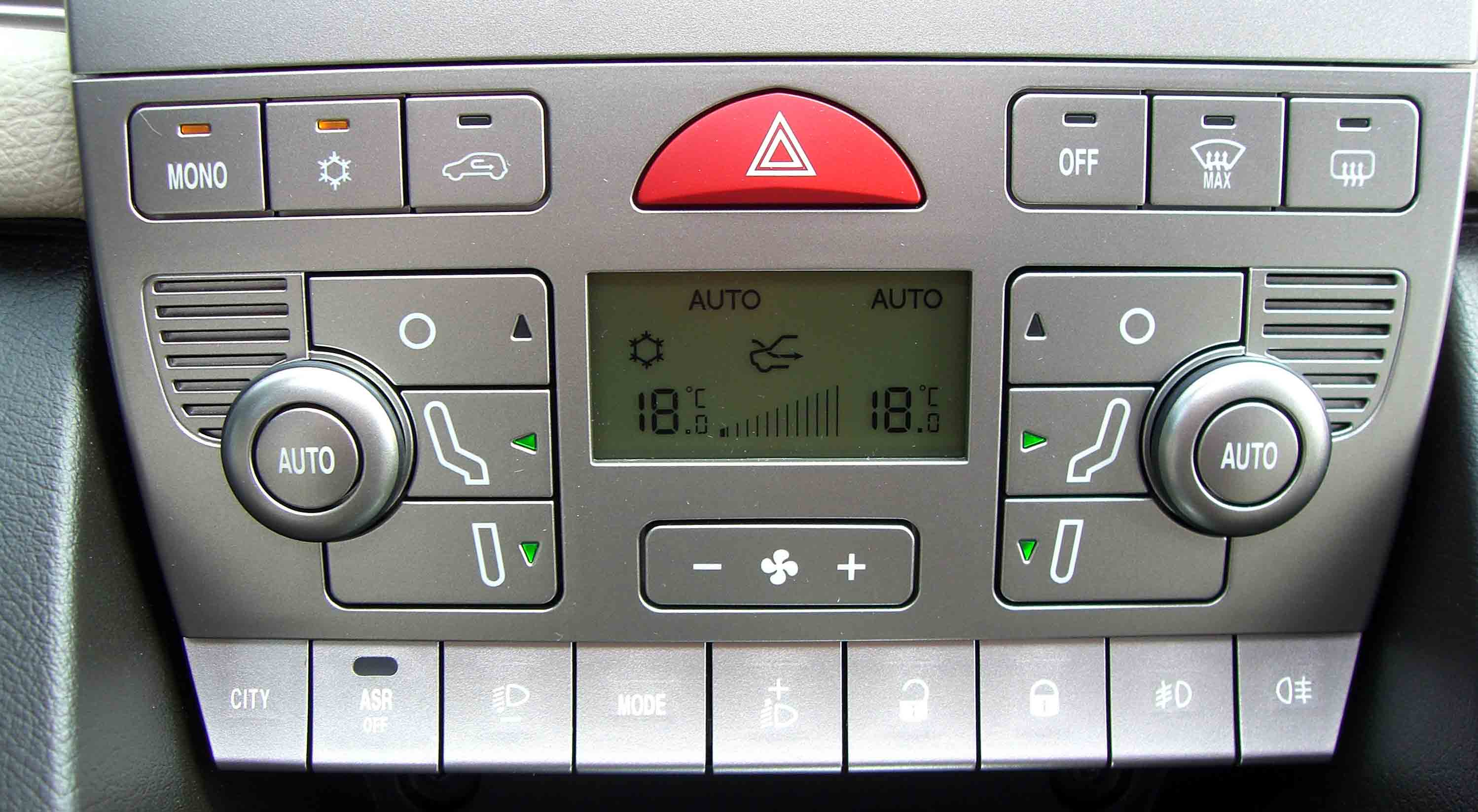 ypsilon-platino-5.jpg