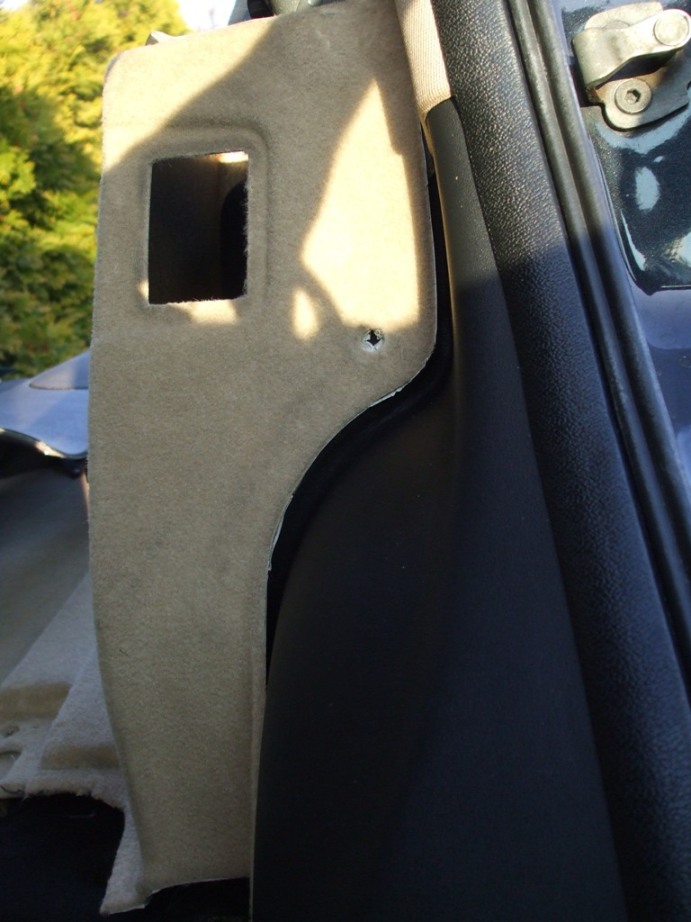 bild 3_verkleidung über radblende2.jpg