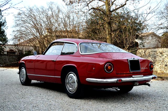 1 lancia_flaminia posteriore.jpg