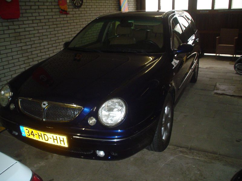 1329834668ncamera_022.jpg