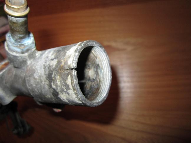 fulvia coolant rail.jpg
