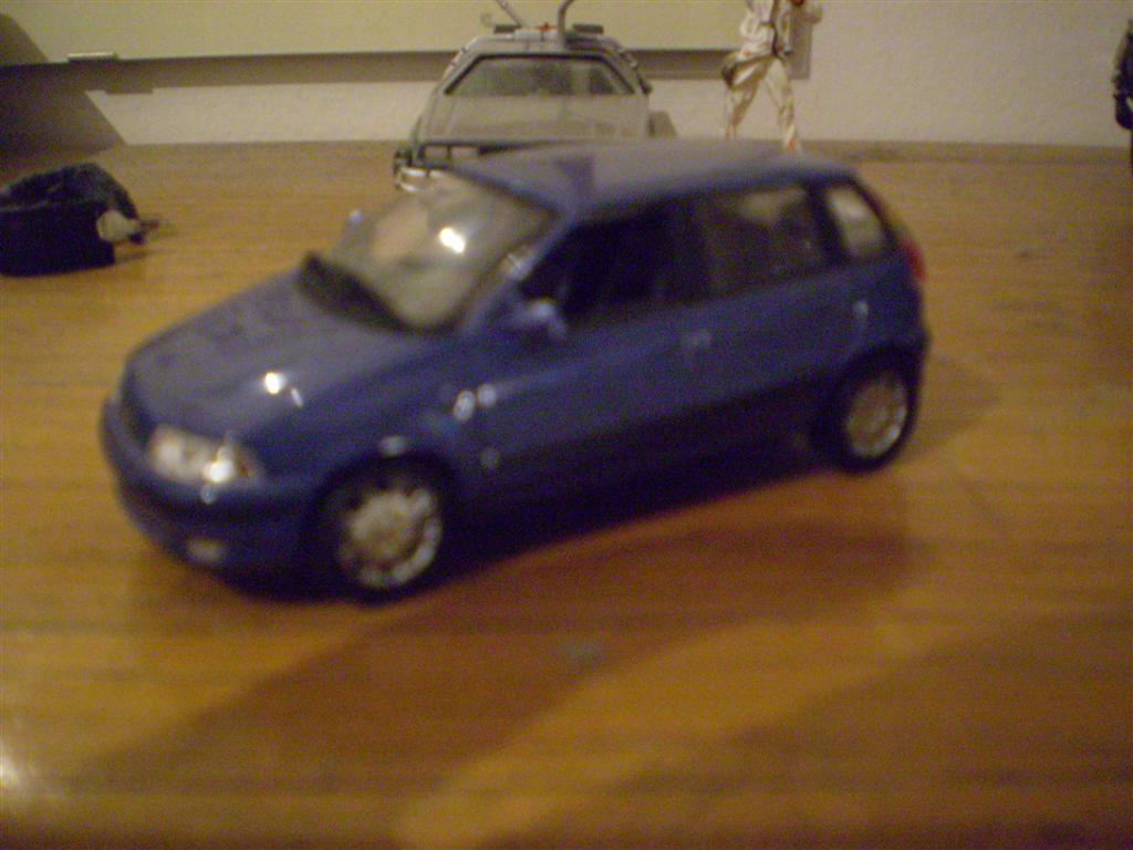 punto (large).jpg