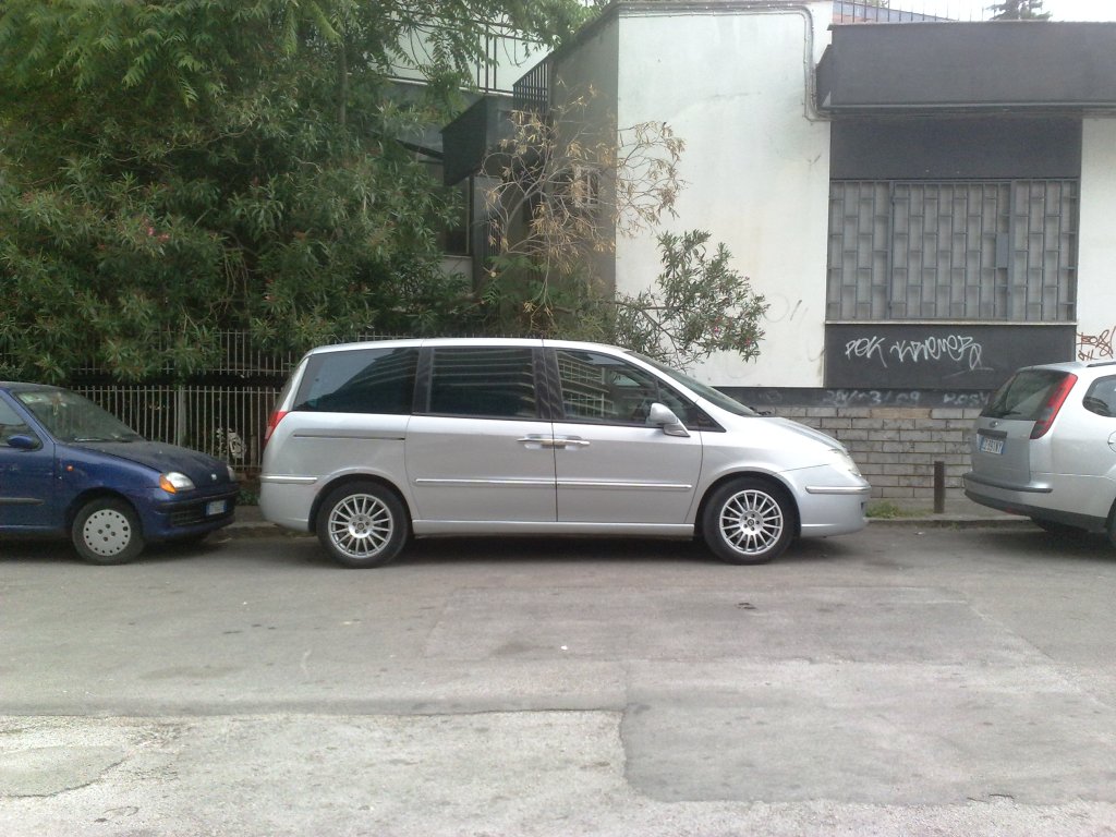 lancia compressa.jpg