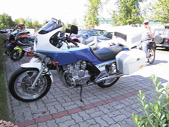 xj900_1.jpg