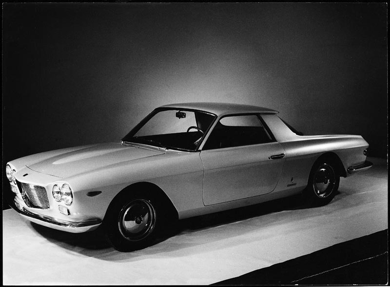 fiat 2300 coupè speciale.jpg