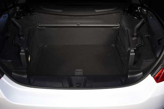 308cc kofferraum2.jpg