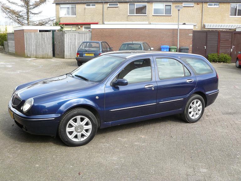 charel 017 klein spec.jpg