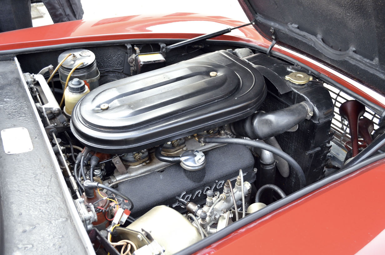 lancia_flaminia_motore.jpg