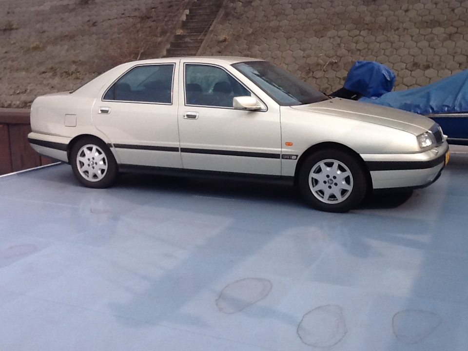 lancia 001.jpg
