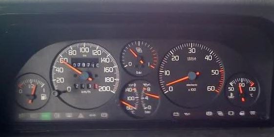 quadro strumenti.jpg
