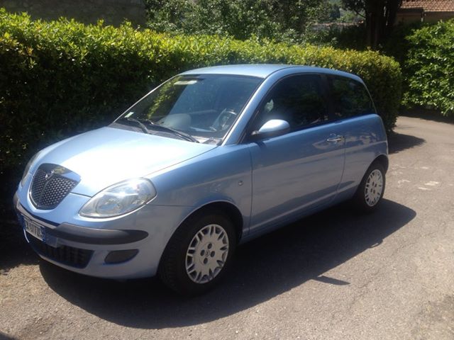 lancia ypsilon serena.jpg
