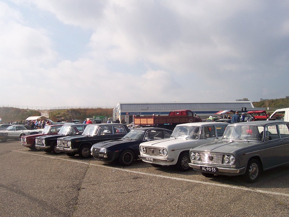 m_100_5427 a 31 5x fulvia berlina.jpg