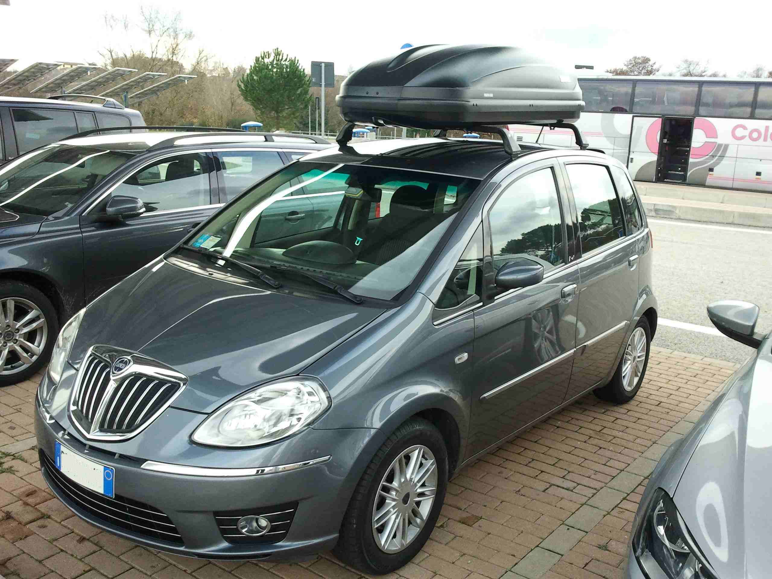 lancia musa - box.jpg