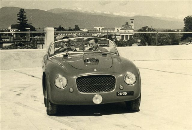 lancia ferri aurelia telaio basso carrozzeria stabilimenti farina 3.jpg