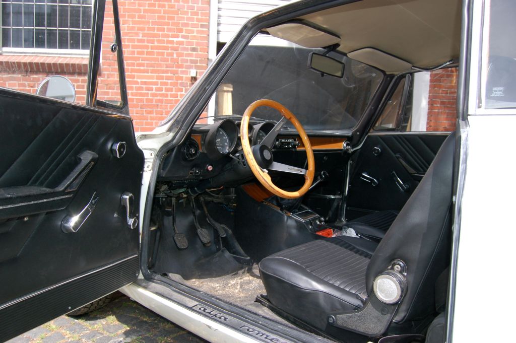 gt1300_007.jpg