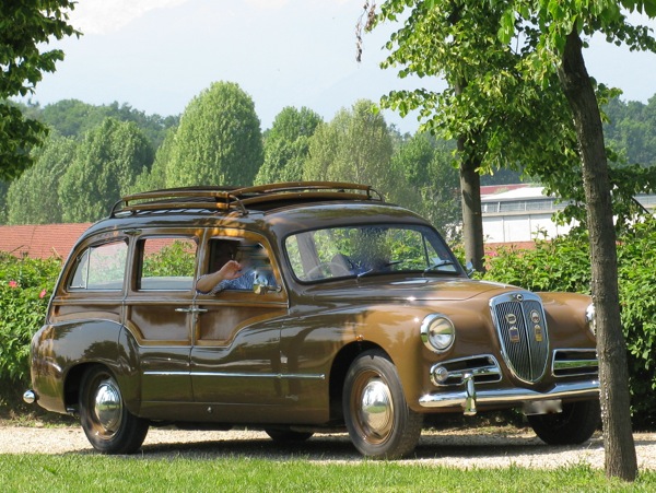 lancia aurelia viotti.jpg