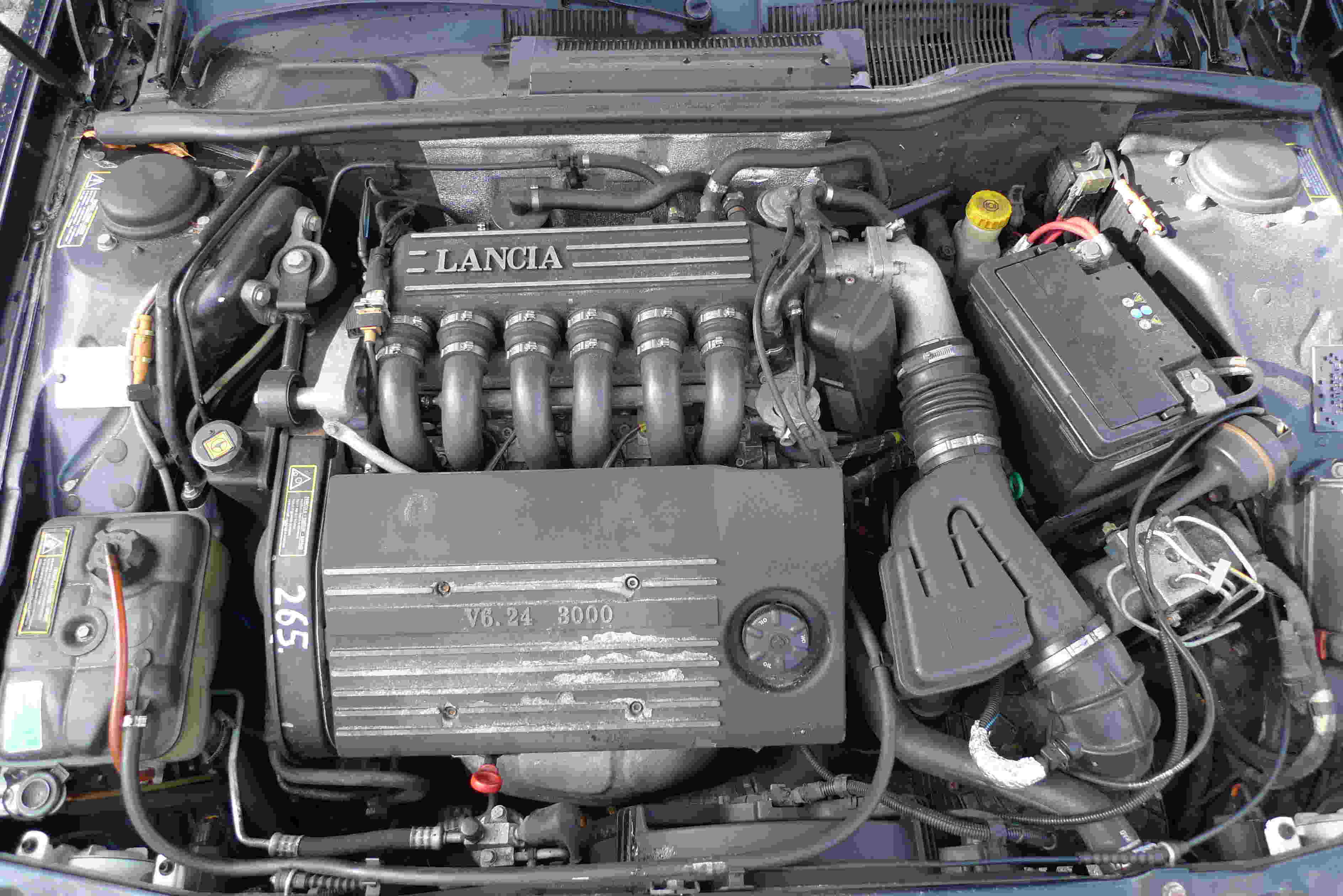 k coupe onder de kap.jpg