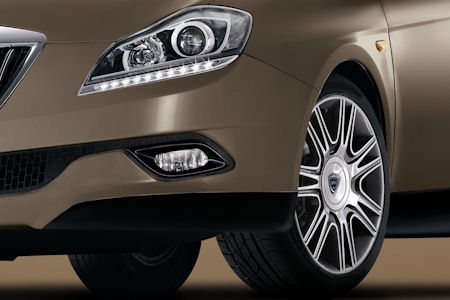 lancia_delta_executive_3.jpg
