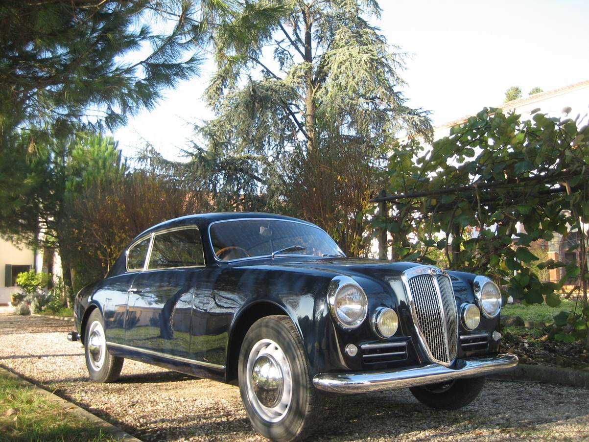 lancia aurelia.jpg