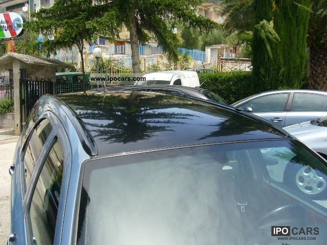 lancia__lybra_2_4_jtd_150_hp_cat_s_w__emblema_pelle_taba_2003_4_lgw.jpeg