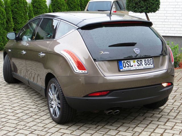 ansicht schräg heck fahrerseite - 1.jpg