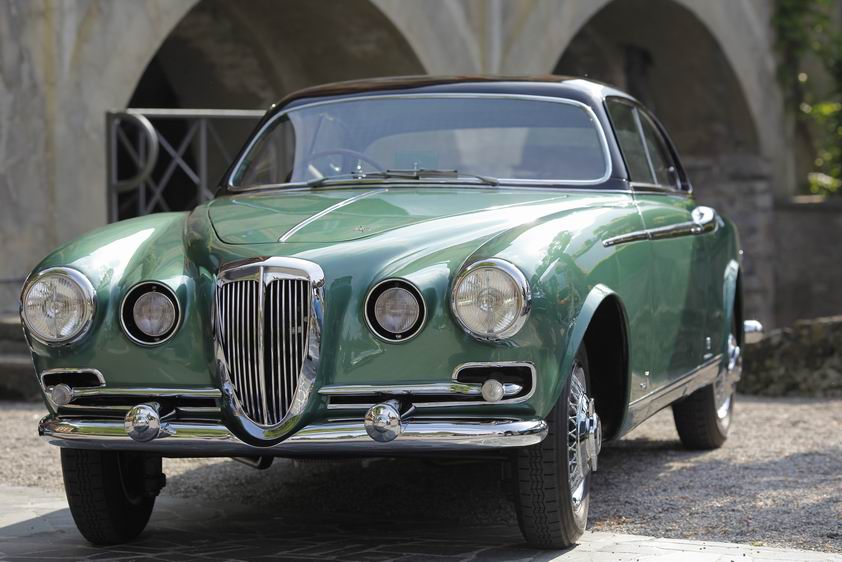 b52 coupè vignale 1952 .jpg