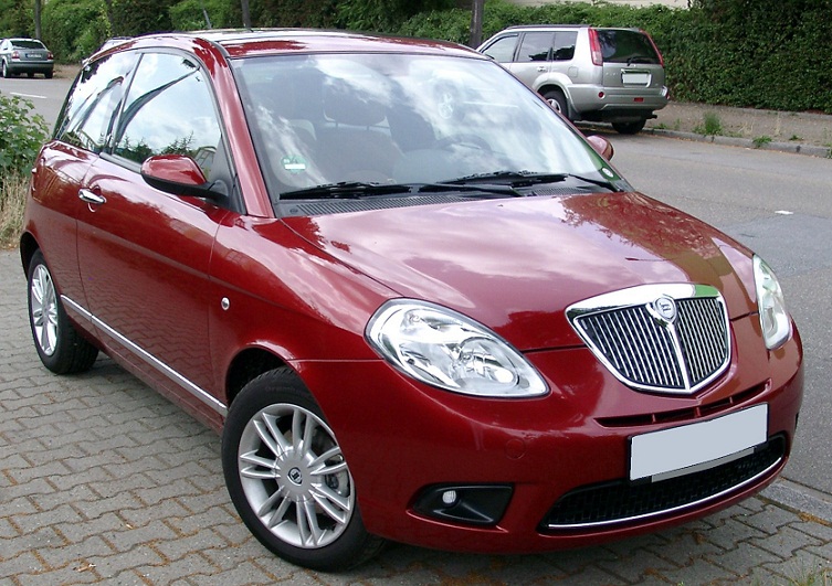 lancia_ypsilon_front_20080625.jpg