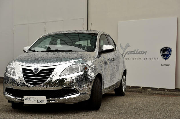 d3ce2f00-58fe-11e4-a030-4177deda1d6b_lancia-ypsilon-paillettes-1.jpg