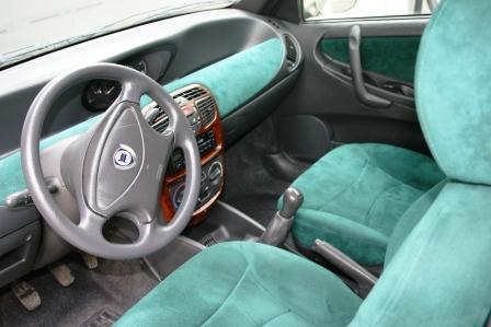 lancia2.jpg