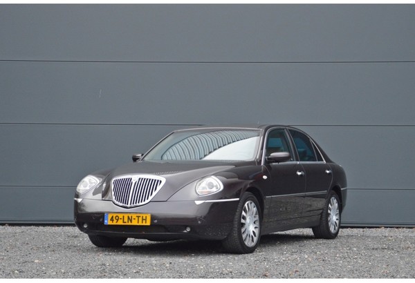 lancia 1.jpg