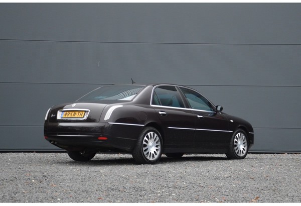 lancia 4.jpg
