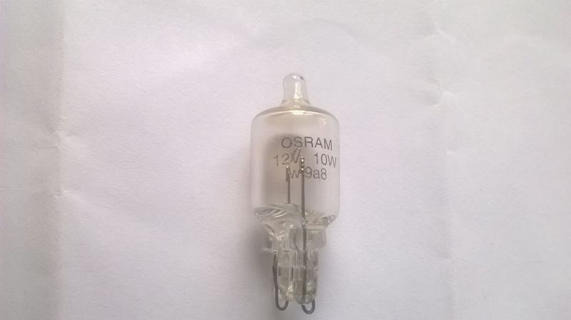 lampada plafoniera posteriore.jpg