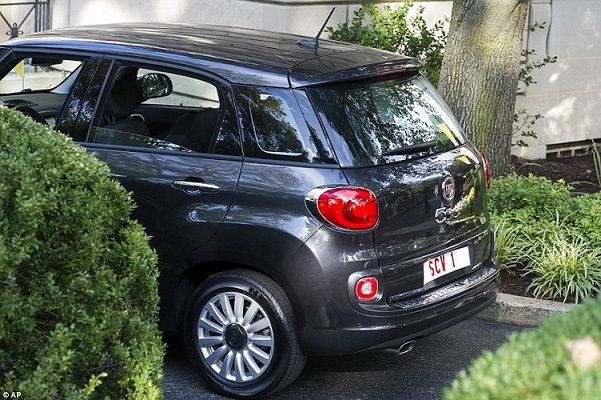 scv1bfiat500l.jpg