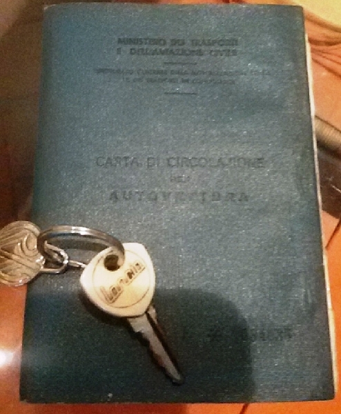 libretto e chiavi.jpg